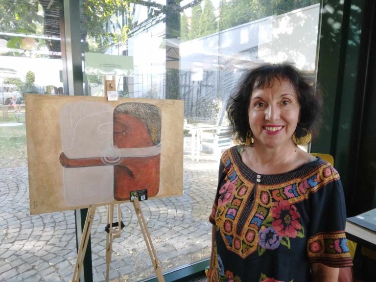 Ipostaze ale zborului în expoziția de pictură „Dialoguri cu Brâncuși” de Daciana Androne targu mures, Roumanie
